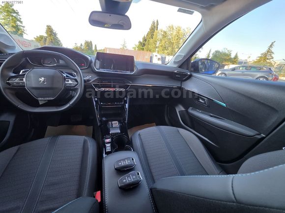 AKBAŞ OTOMOTİV'DEN 208 HATASIZ 7 BİN KM DE ALLURE SELECTİON2022