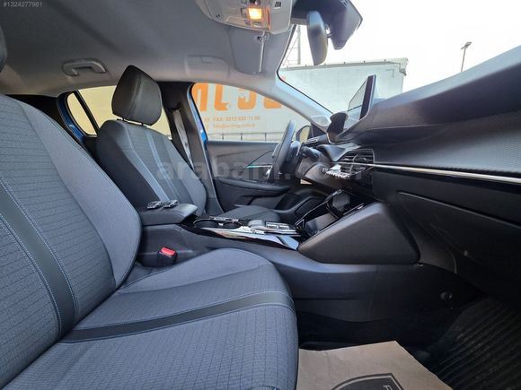 AKBAŞ OTOMOTİV'DEN 208 HATASIZ 7 BİN KM DE ALLURE SELECTİON2022