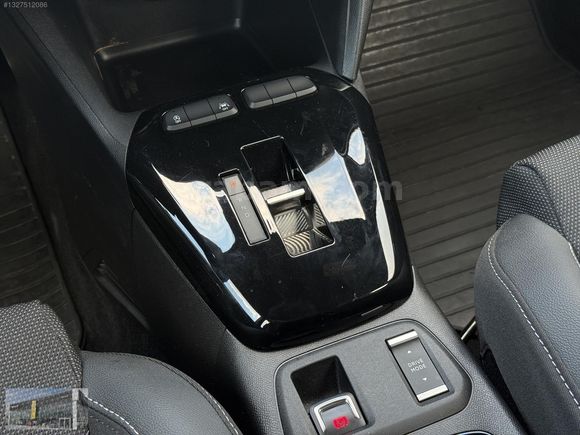 RENAULT GÜRSES'DE 2025 OPEL CORSA 1.2 HYBRİD GS
