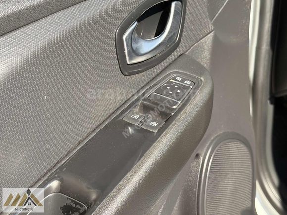 Mİ OTO'DAN HATASIZ DEĞİŞENSİZ 2018 MODEL RENAULT CLİO 1.5DCİ JOY