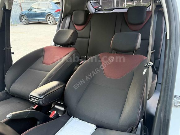 2015 CLİO 1.5 DCİ JOY 185 BİN KM DE GENİŞ EKRAN G.GÖRÜŞ NAVİ