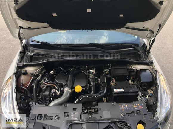 İMZA OTOMOTİV'DEN 2017 CLİO IV 1.5 DCİ DEĞİŞENSİZ 222 BİN KM'DE