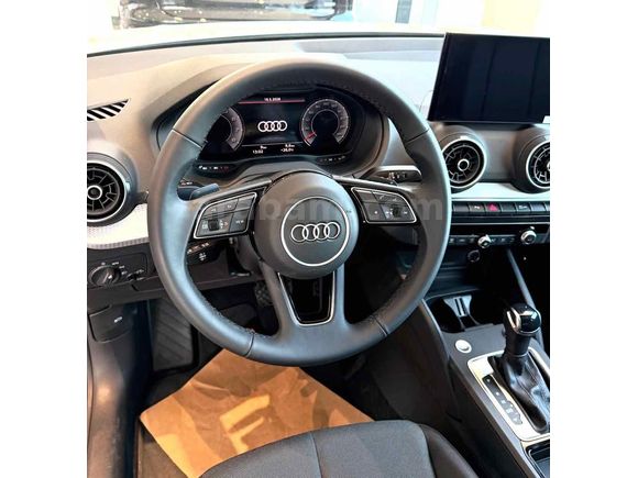 Sahibinden Audi Q2 35 TFSI Advanced 2025 Model 