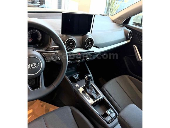 Sahibinden Audi Q2 35 TFSI Advanced 2025 Model 
