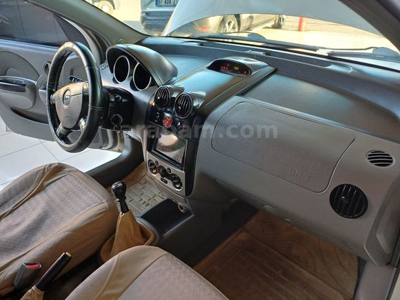 GÜLDALI'DAN 2005 MODEL 1.4 16VALF KLİMALI LPGLİ KALOS