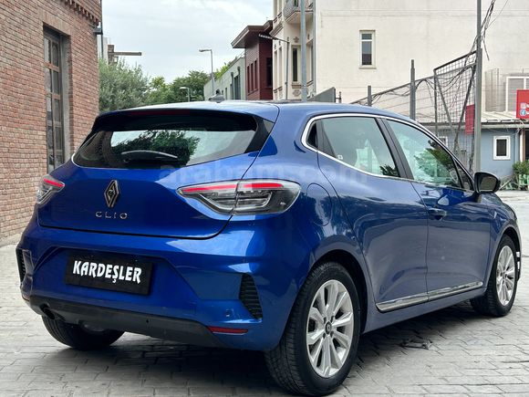 2024 CLİO EVOLOUTİON OTOMATİK SERVİS BKMLI GARANTİLİ -79,000 KM-