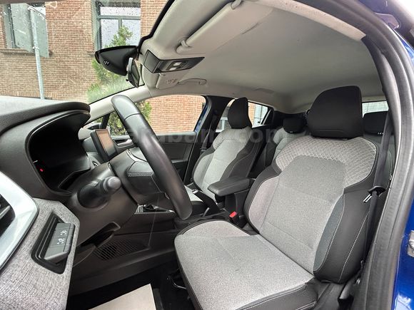 2024 CLİO EVOLOUTİON OTOMATİK SERVİS BKMLI GARANTİLİ -79,000 KM-
