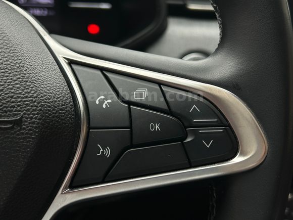 2024 CLİO EVOLOUTİON OTOMATİK SERVİS BKMLI GARANTİLİ -79,000 KM-