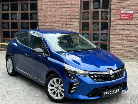 2024 CLİO EVOLOUTİON OTOMATİK SERVİS BKMLI GARANTİLİ -79,000 KM-