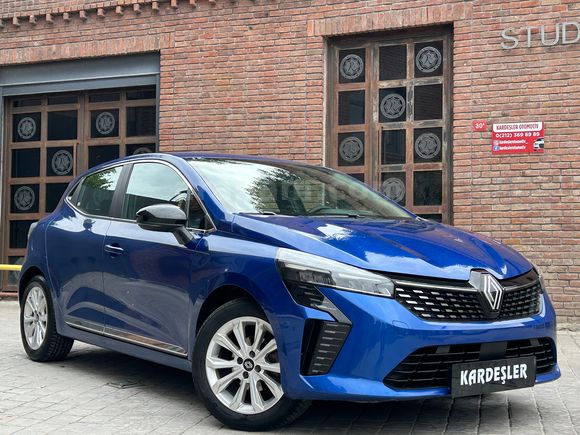 2024 CLİO EVOLOUTİON OTOMATİK SERVİS BKMLI GARANTİLİ -79,000 KM-
