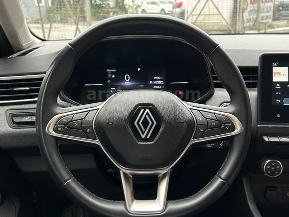 2024 CLİO EVOLOUTİON OTOMATİK SERVİS BKMLI GARANTİLİ -79,000 KM-