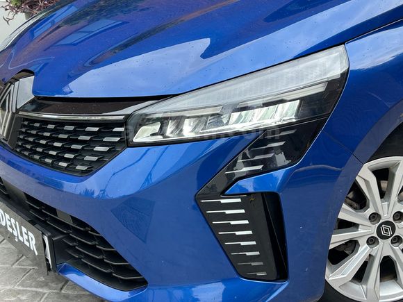 2024 CLİO EVOLOUTİON OTOMATİK SERVİS BKMLI GARANTİLİ -79,000 KM-