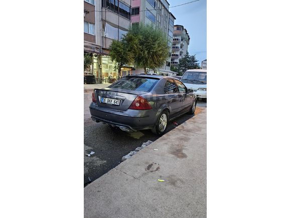Sahibinden Ford Mondeo 2.0 Ghia 2002 Model