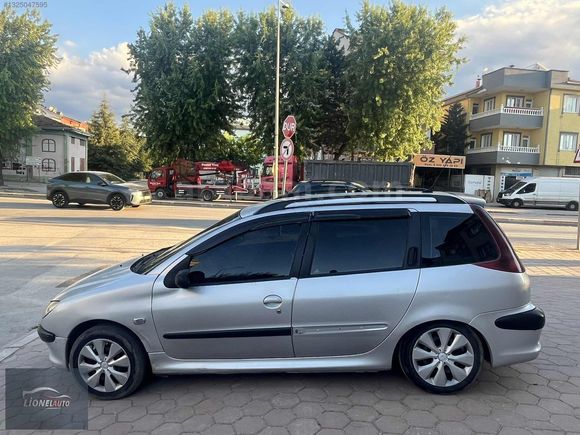 PEJO 206 1.4 DİZEL KLİMA Lİ AİLE ARACI