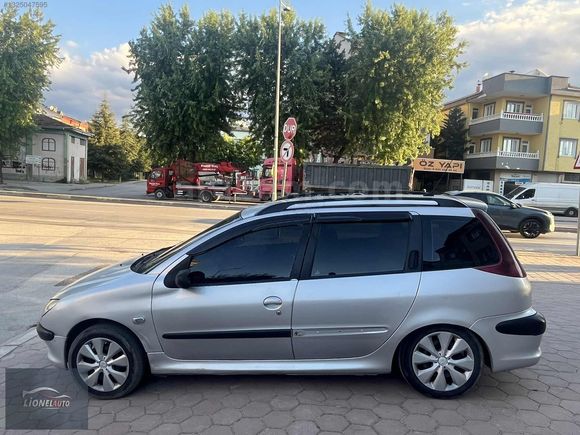 PEJO 206 1.4 DİZEL KLİMA Lİ AİLE ARACI