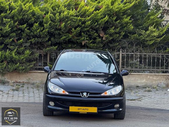 EFT AUTO'DAN PEUGEOT 206 TEMİZ ARAÇ