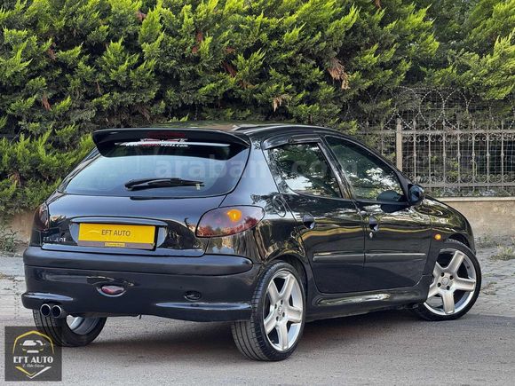 EFT AUTO'DAN PEUGEOT 206 TEMİZ ARAÇ