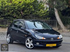 EFT AUTO'DAN PEUGEOT 206 TEMİZ ARAÇ