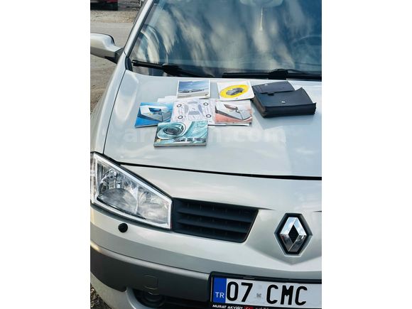 Sahibinden değişensiz Renault Megane 1.6 Privilege 2004 Model 