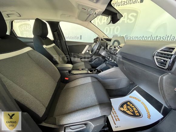 0.99 FAİZ ORANI İLE 1.2PURETECH 130HP K.K 12 TAKSİT İMKANI