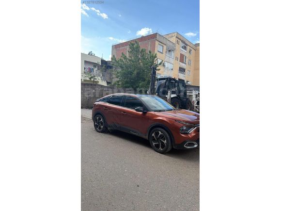 C4 2021 model 110.000'de KM