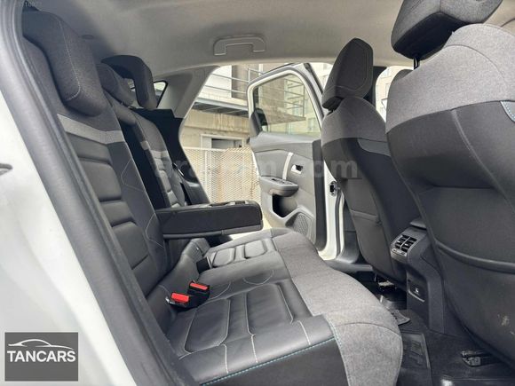 TAN CAR'S DN 2022 CİTROEN Shine C4 G.GÖRÜŞ NVİGASYN GENİŞ EKRAN