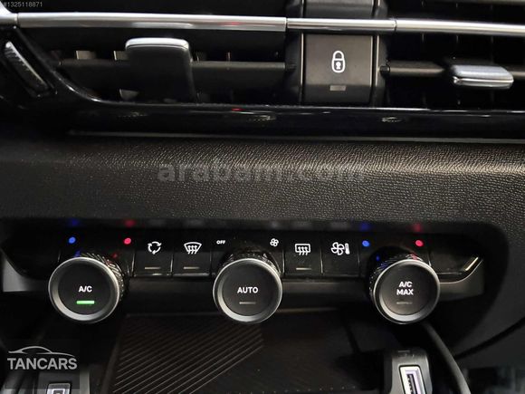 TAN CAR'S DN 2022 CİTROEN Shine C4 G.GÖRÜŞ NVİGASYN GENİŞ EKRAN