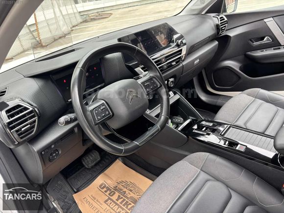 TAN CAR'S DN 2022 CİTROEN Shine C4 G.GÖRÜŞ NVİGASYN GENİŞ EKRAN