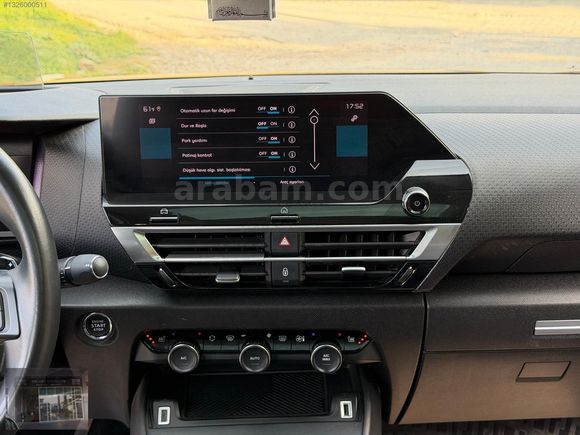 YALVAÇ OTO'DAN 2022 MODEL CİTROËN C41.2 PureTech SHINE BOLD EAT8