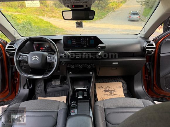 YALVAÇ OTO'DAN 2022 MODEL CİTROËN C41.2 PureTech SHINE BOLD EAT8
