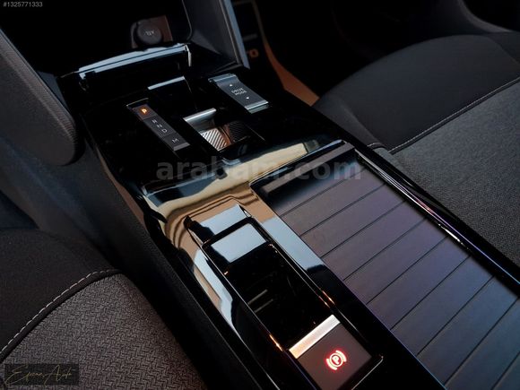 12 TAKSİT ..!! 2025 CITROEN C4 9.000 KM ' DE BOYASIZ HATASIZ -"
