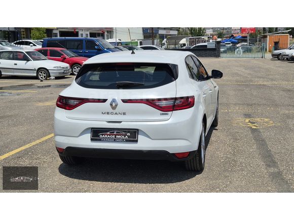 BOYASIZ DEĞİŞENSİZ SEDEFLİ BEYAZ MEGANE4 HB