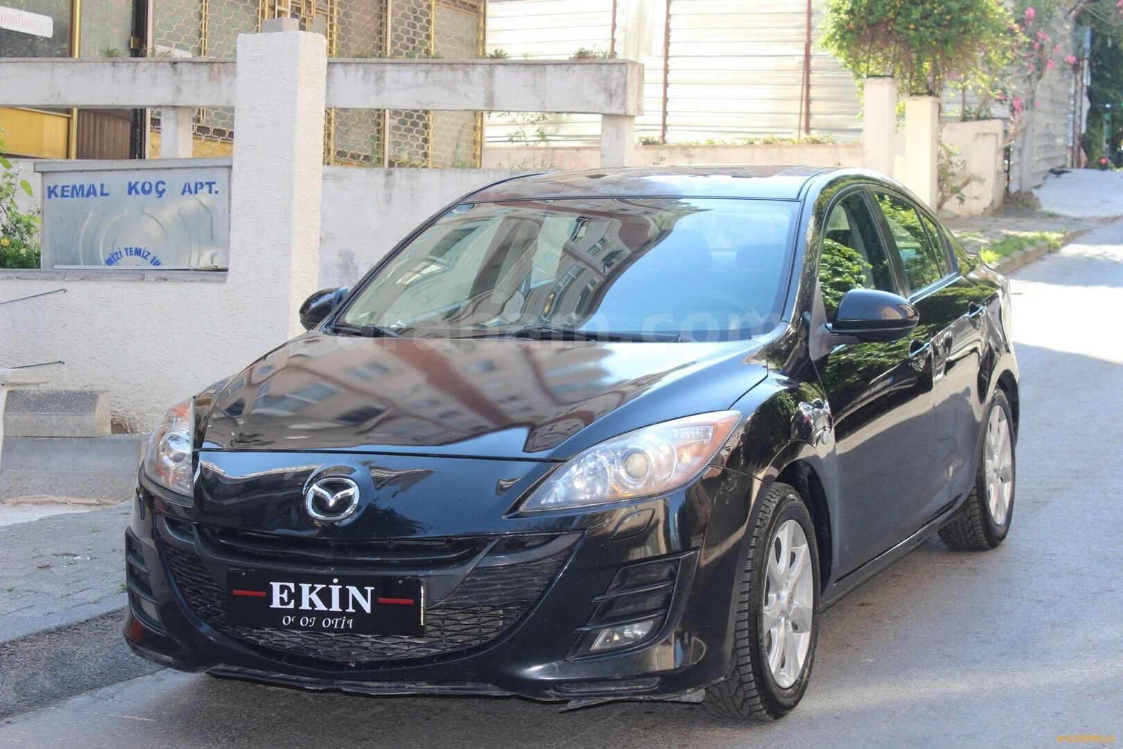 Galeriden Mazda 3 1.6 Touring 2010 Model İstanbul 350.000 km Siyah 4