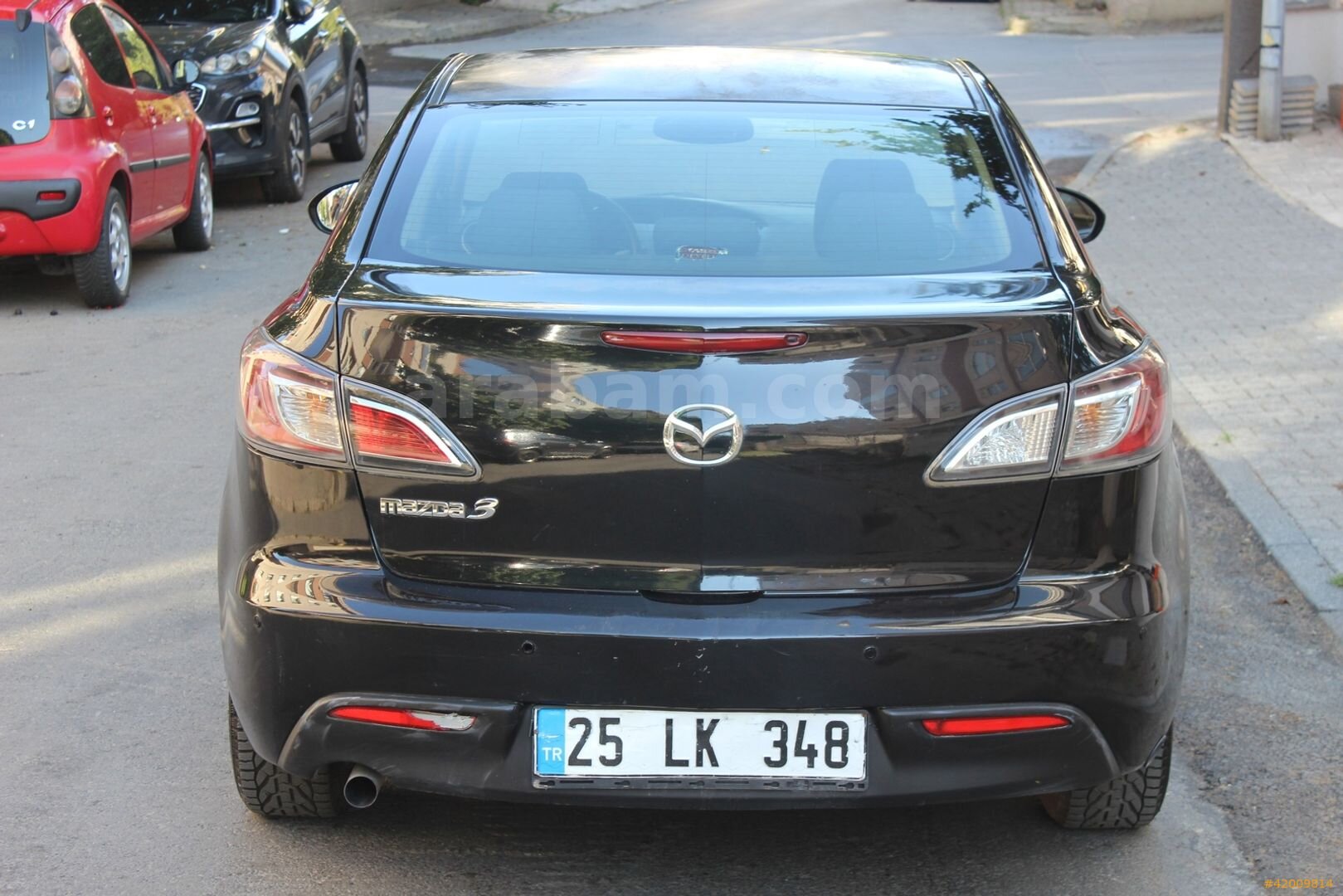 Galeriden Mazda 3 1.6 Touring 2010 Model İstanbul 350.000 km Siyah 6