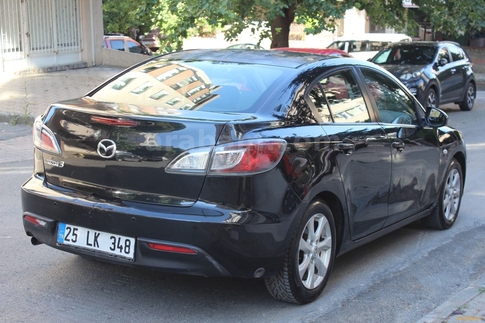 Galeriden Mazda 3 1.6 Touring 2010 Model İstanbul 350.000 km Siyah 7