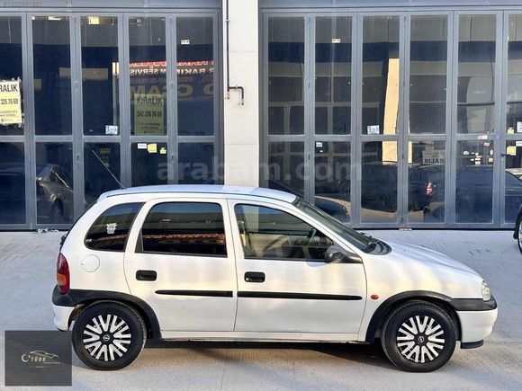 TÜRK'DEN BAKIMLI YÜRÜYENİ MASRAFSIZ CORSA
