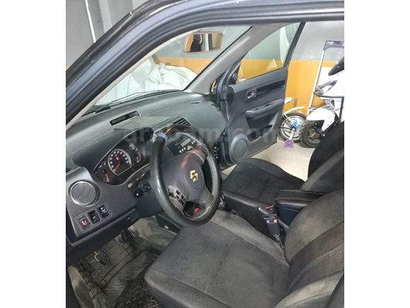 Sahibinden Suzuki Swift 1.3 MT 4X4 2007 Model