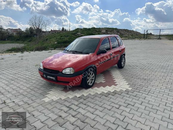 ARABACI OTOMOTİV OPEL CORSA 1.4 BENZİN KLİMALI