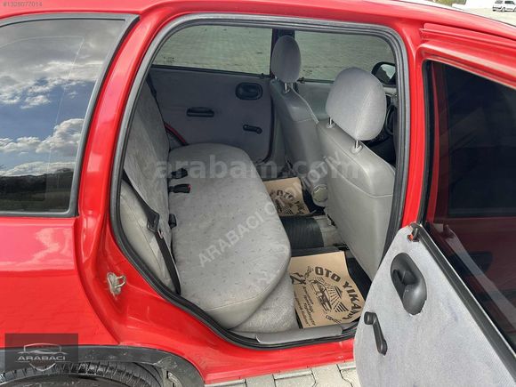 ARABACI OTOMOTİV OPEL CORSA 1.4 BENZİN KLİMALI