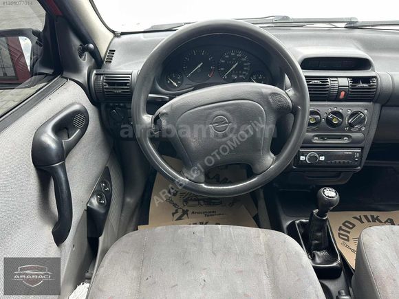 ARABACI OTOMOTİV OPEL CORSA 1.4 BENZİN KLİMALI