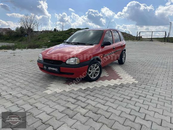 ARABACI OTOMOTİV OPEL CORSA 1.4 BENZİN KLİMALI