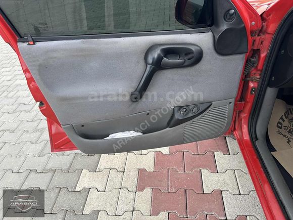 ARABACI OTOMOTİV OPEL CORSA 1.4 BENZİN KLİMALI