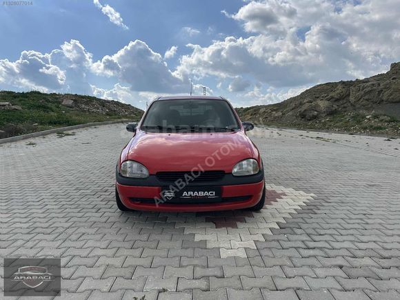 ARABACI OTOMOTİV OPEL CORSA 1.4 BENZİN KLİMALI