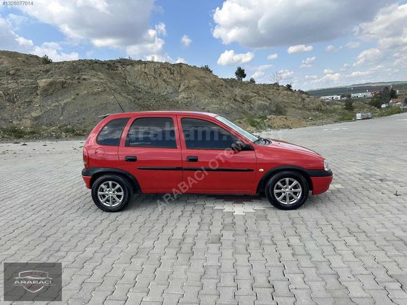 ARABACI OTOMOTİV OPEL CORSA 1.4 BENZİN KLİMALI