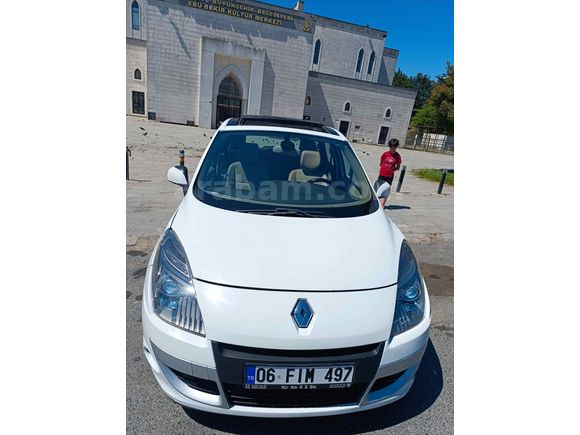 Sahibinden Renault Scenic 1.5 dCi Privilege 2011 Model 