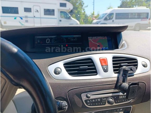 Sahibinden Renault Scenic 1.5 dCi Privilege 2011 Model 