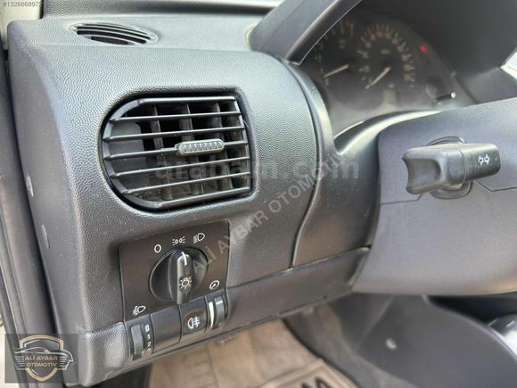 2002 MODEL OPEL CORSA 1.4/5 KAPI/BAKIMLI/CAM GİBİ/KLİMALI/260*KM