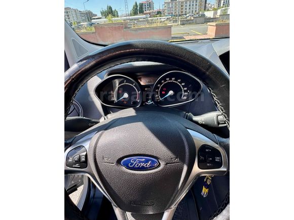 Sahibinden Ford Tourneo Courier 1.5 TDCi Titanium Plus 2018 Model 