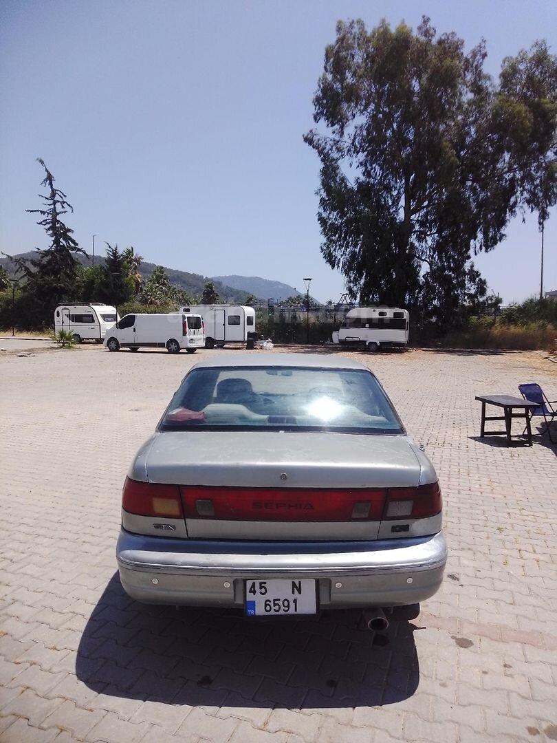 Sahibinden Kia Sephia 1.5 GTX 1994 Model Muğla 240.000 km Gri 4