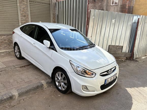 Sahibinden Hyundai Accent Blue 1.6 CRDI Prime 2014 Model